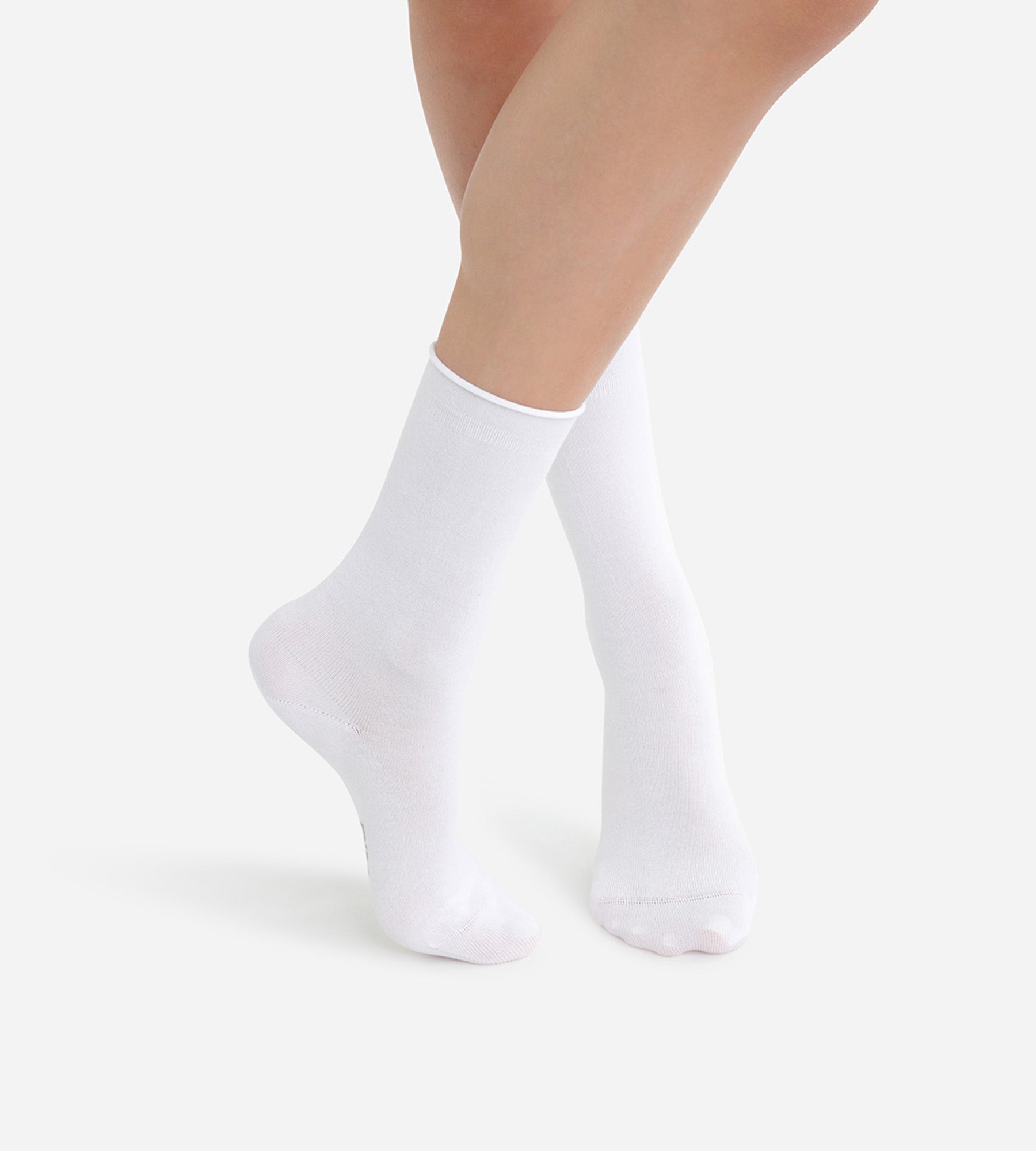 DIM Lote de 2 pares de calcetines blancos para mujer de algodón modal