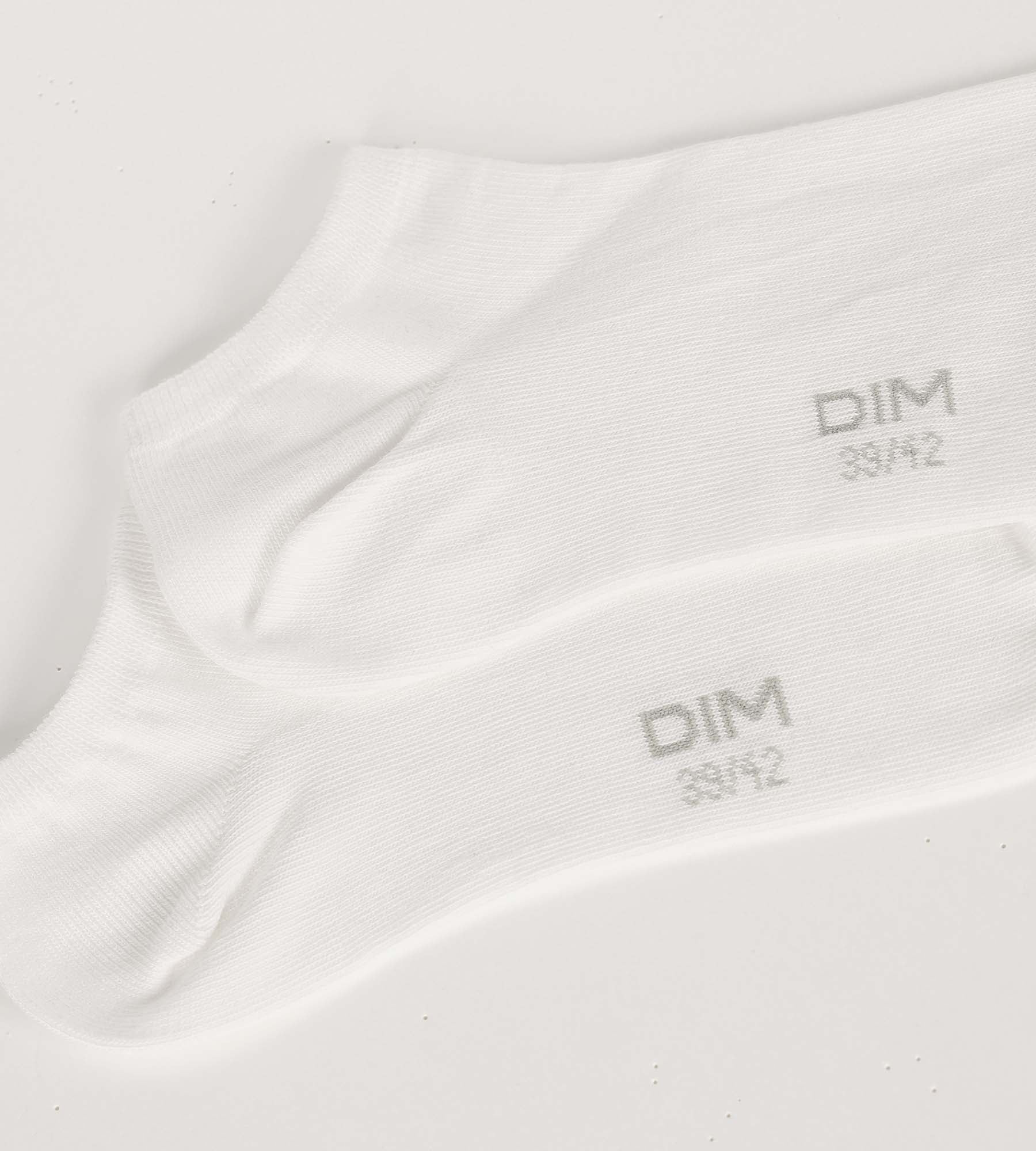 DIM Pack de 3 pares de calcetines de hombre cortos blancos de Dim