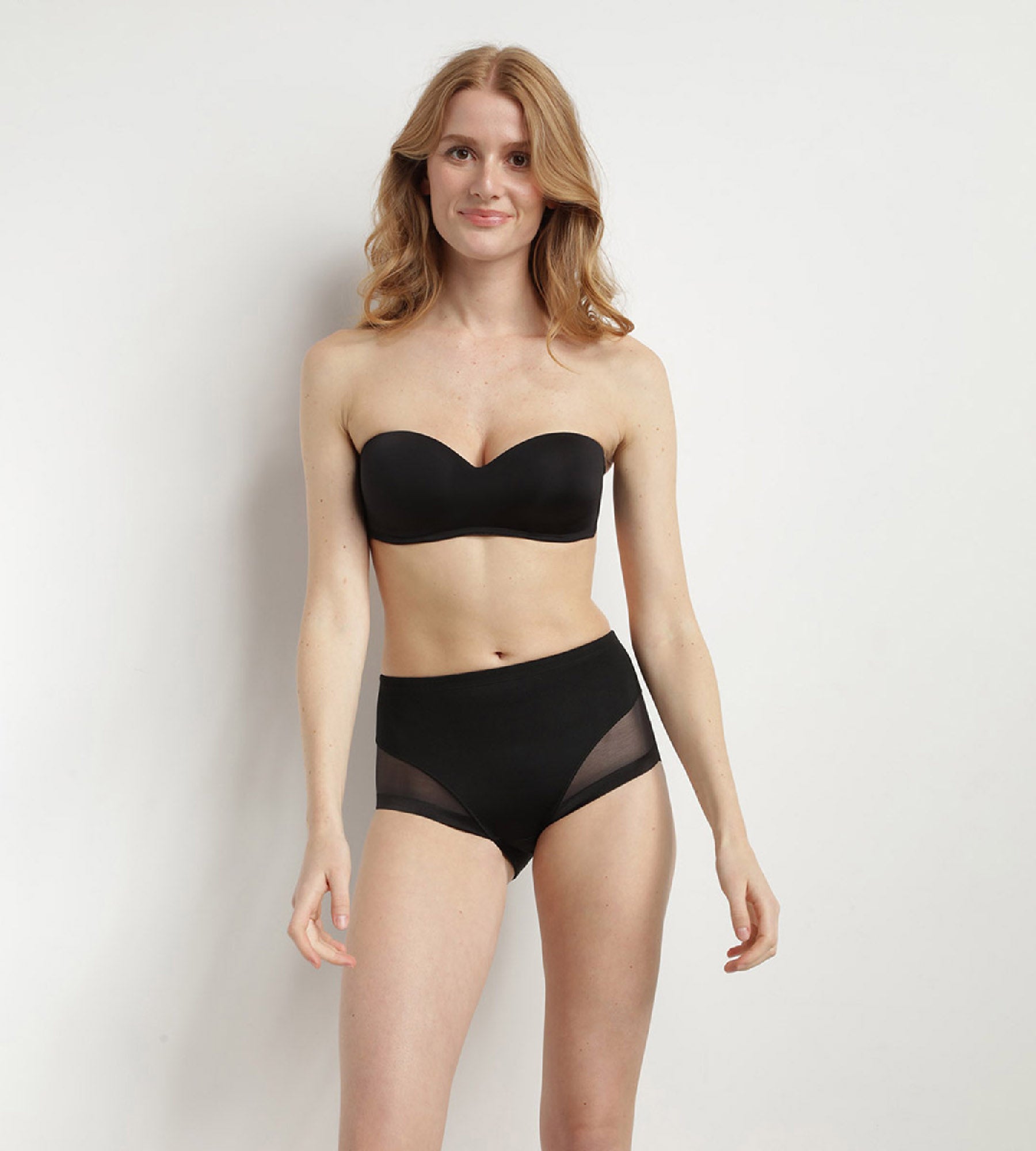 DIM Sujetador bandeau negro sin aros InsiviFree