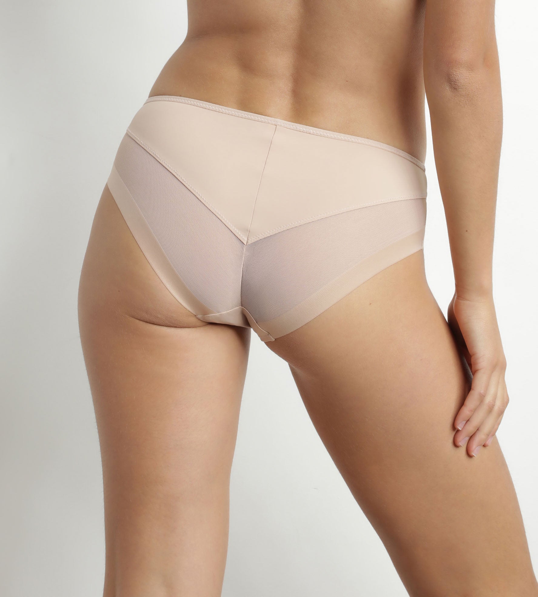 DIM Braguita de microfibra y tul nude Generous de Dim