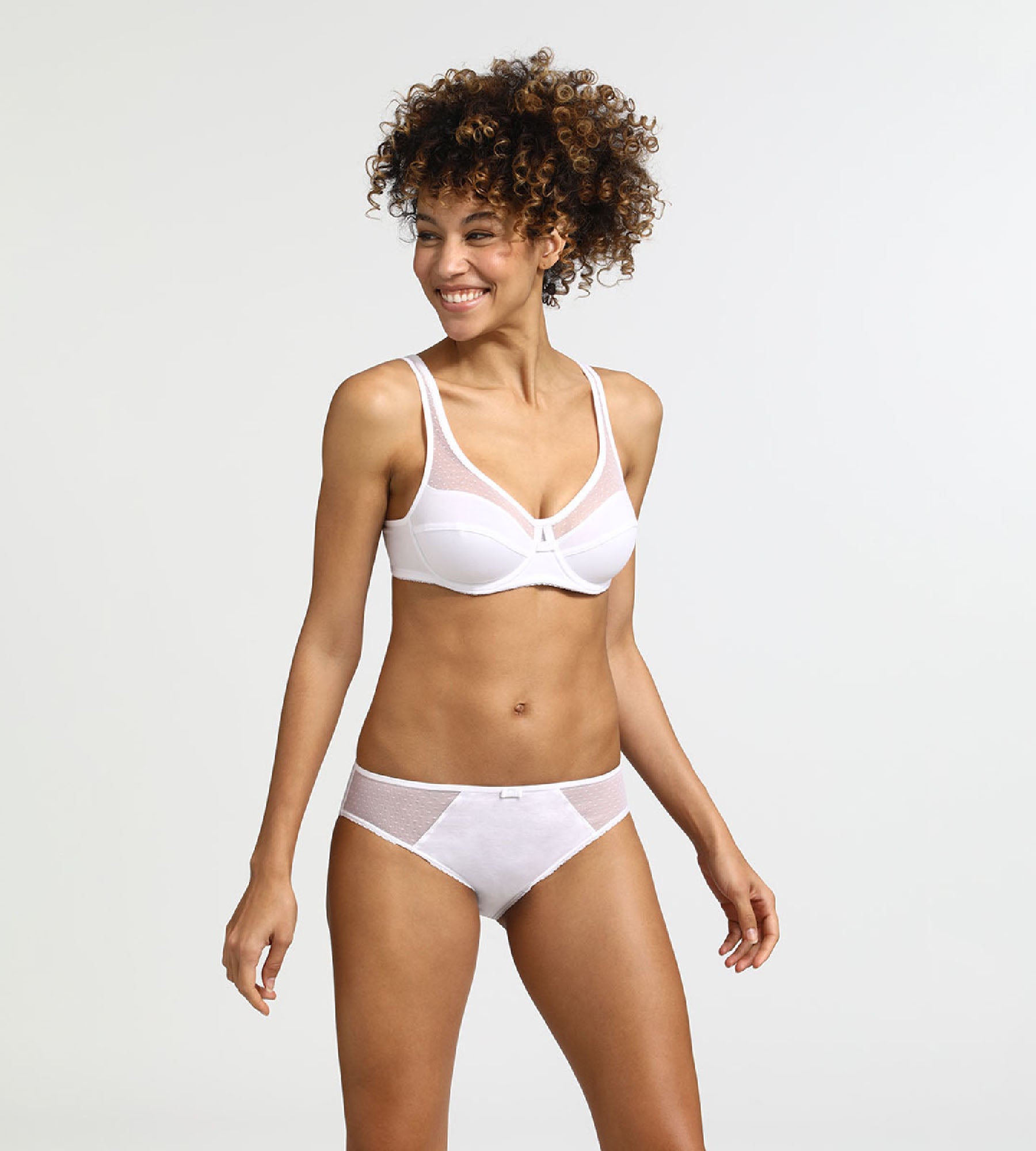 DIM Braguita blanca Generous Coton Bio Dim
