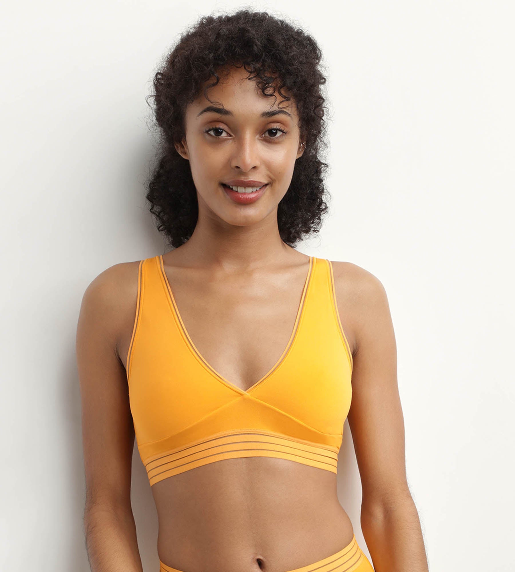 DIM Sujetador triangular sin aros de microfibra Amarillo Oh My Dim's
