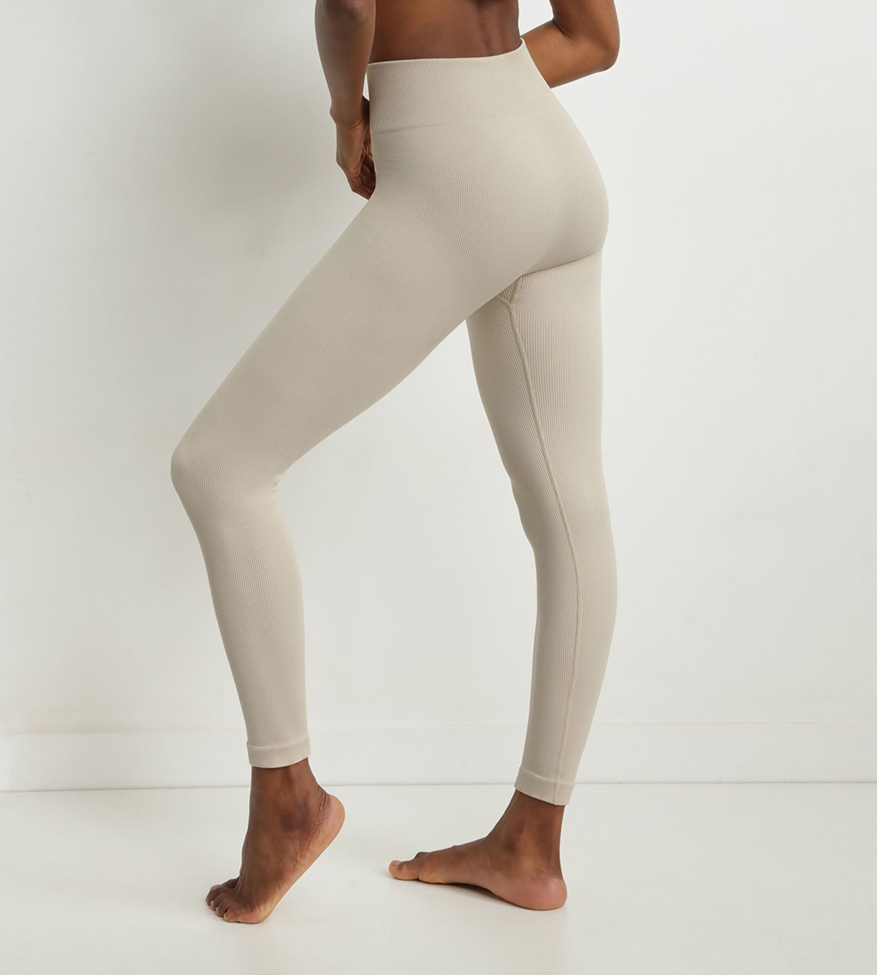 DIM Legging de mujer de punto canalé Beis Dim Comfywear