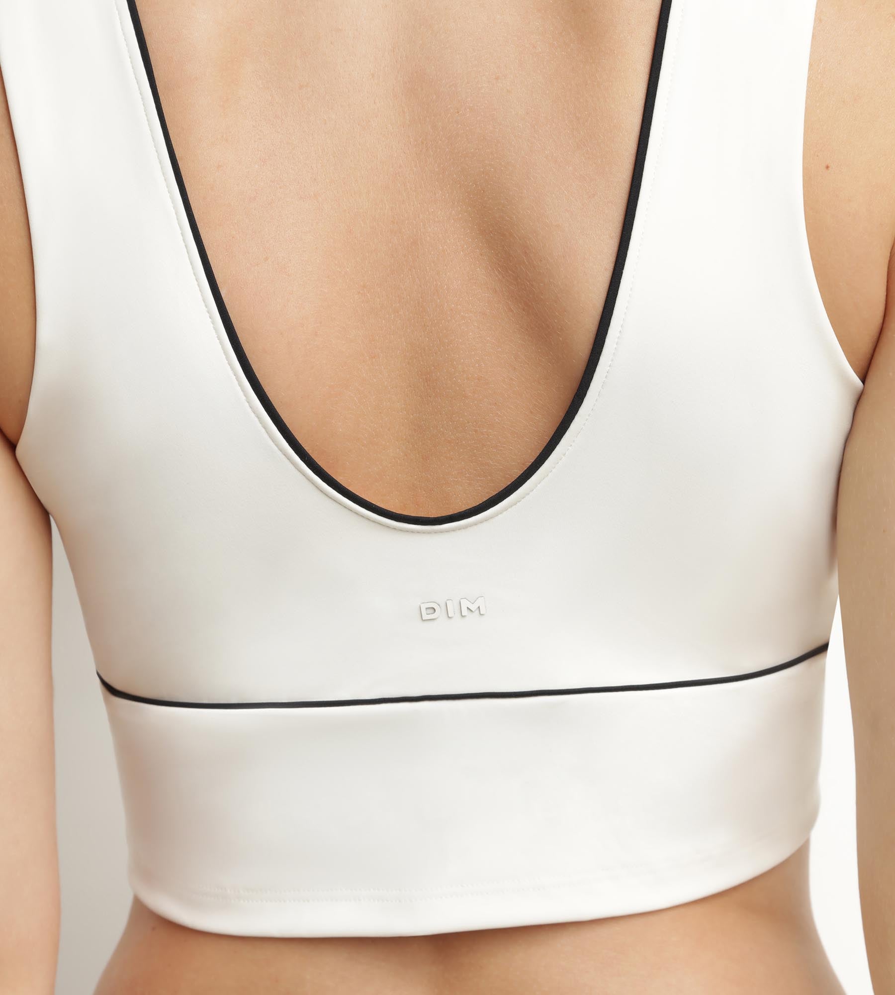 DIM Bralette largo moldeador de microfibra crudo Dim Move