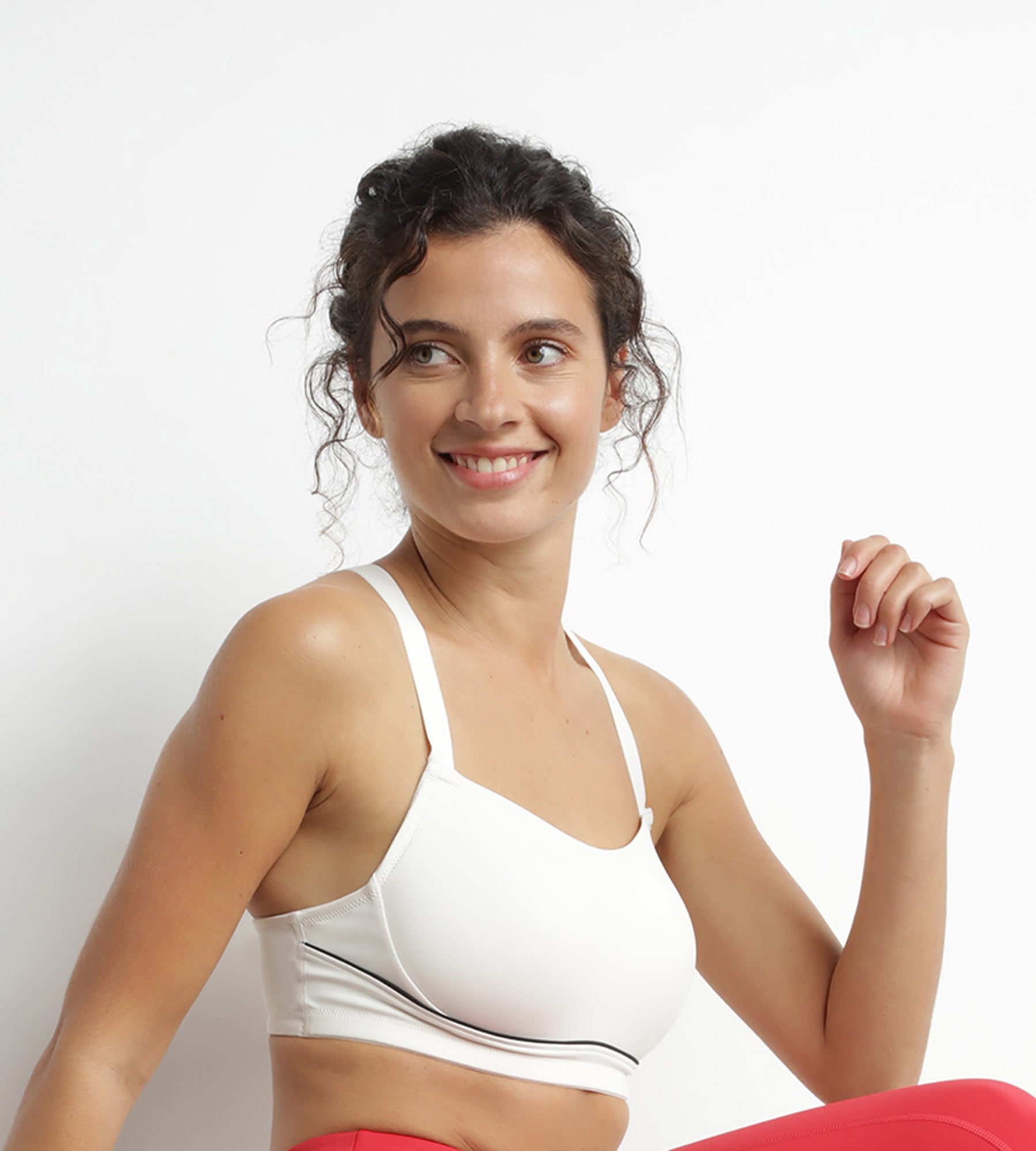DIM Sujetador deportivo modelador de microfibra Crudo Dim Move