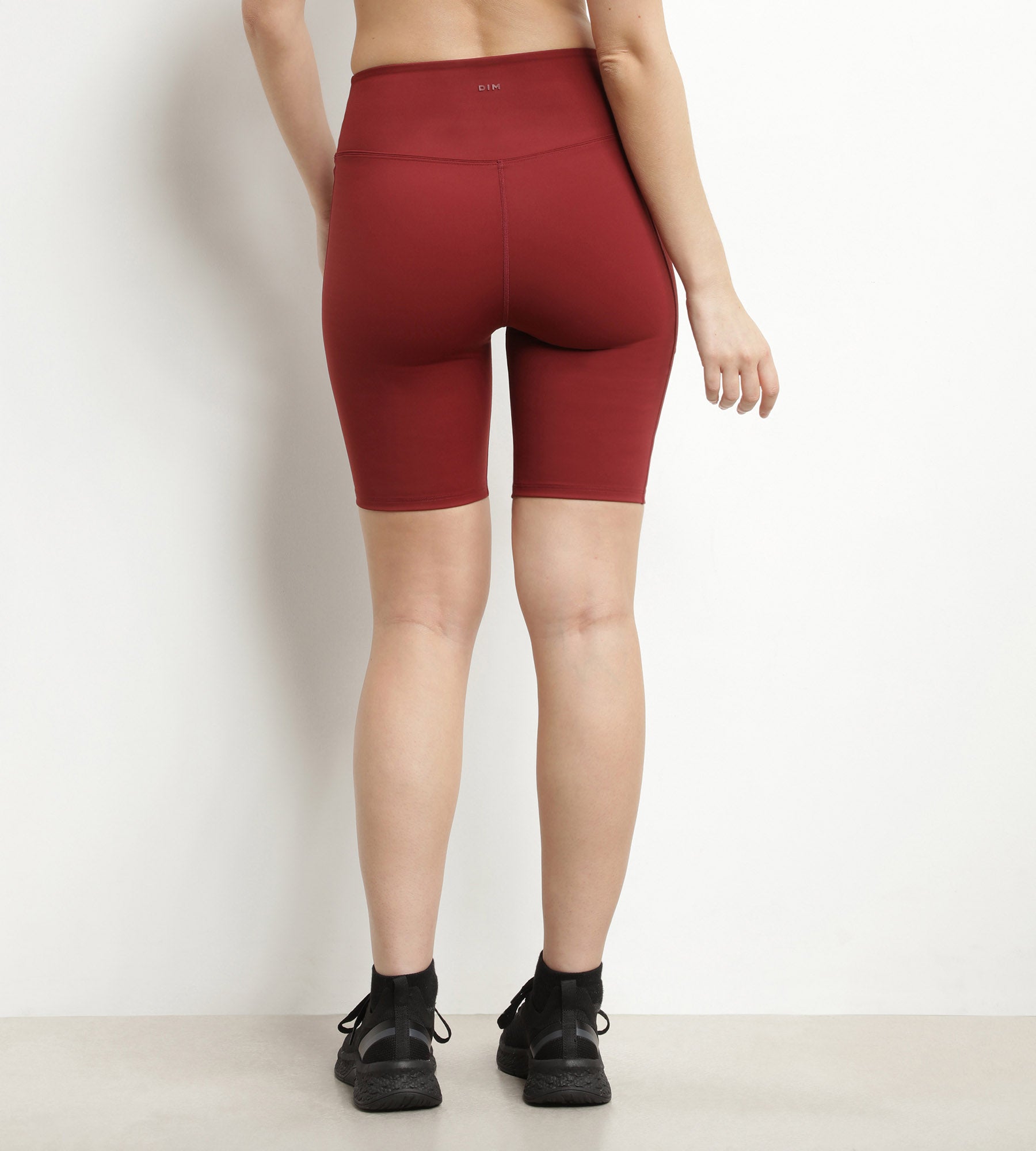 DIM Legging ciclista deportivo de microfibra moldeadora burdeos Dim Move