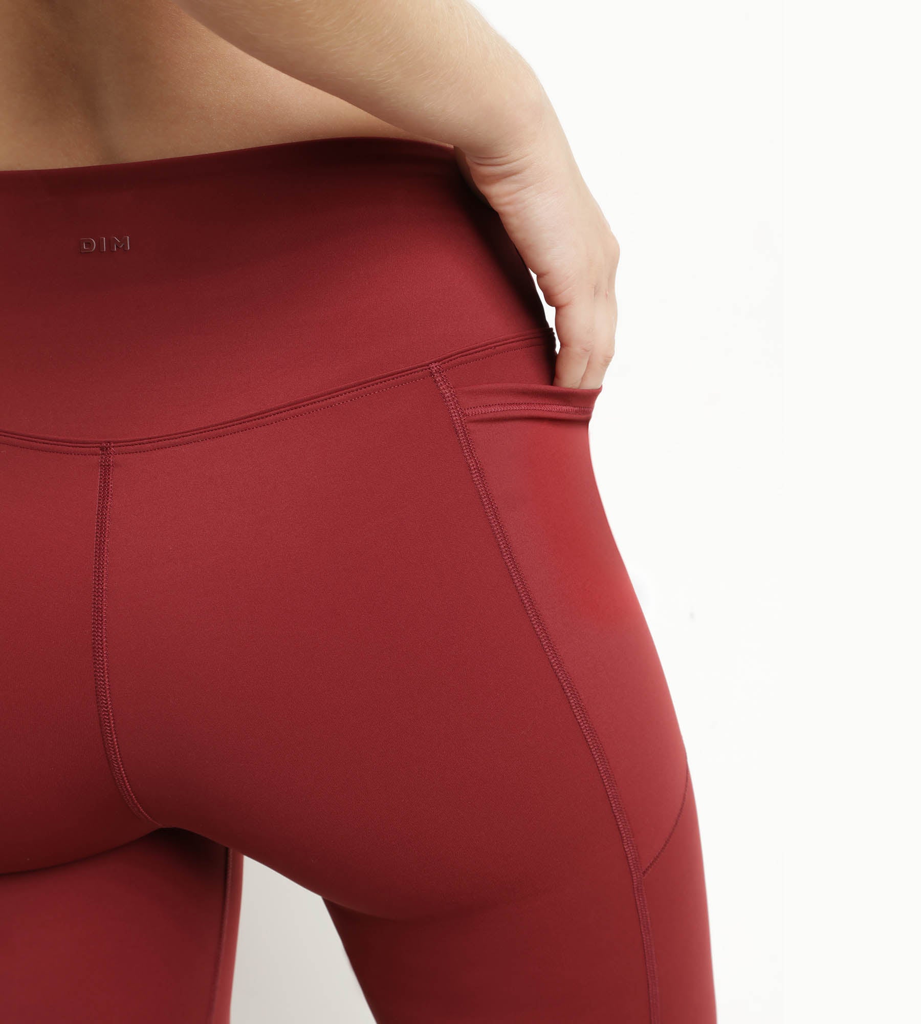 DIM Legging ciclista deportivo de microfibra moldeadora burdeos Dim Move