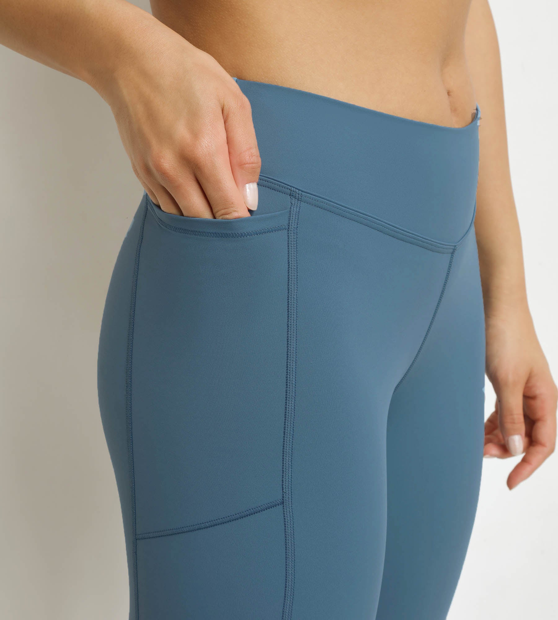 DIM Leggings deportivos cortos de microfibra para mujer Azul Jean Dim Move