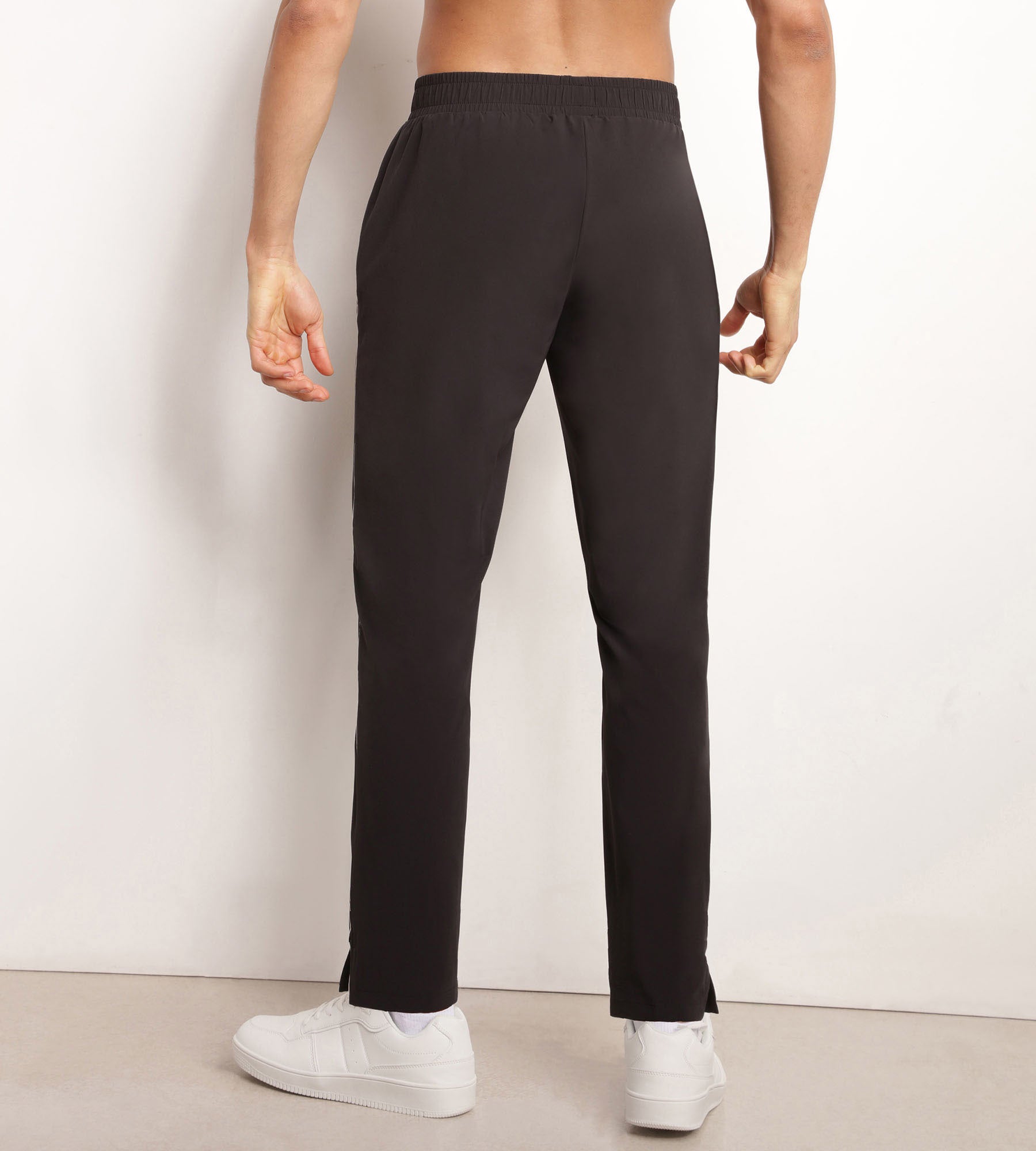 DIM Pantalón deportivo chino para hombre en punto elástico negro Dim Move
