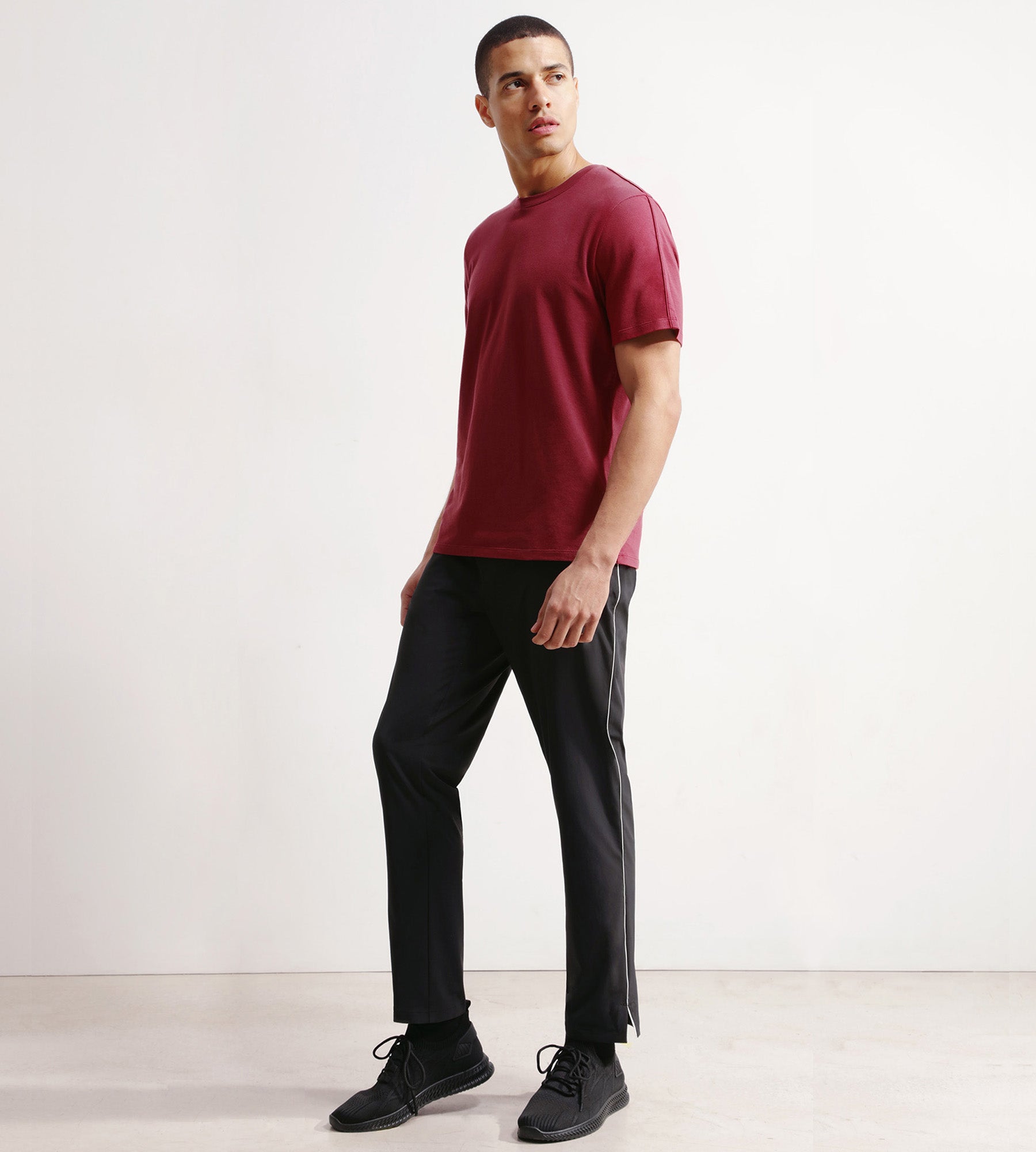 DIM Pantalón deportivo chino para hombre en punto elástico negro Dim Move