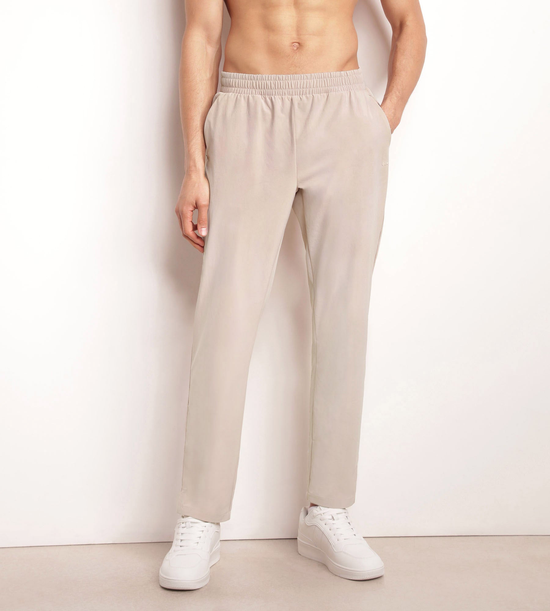 DIM Pantalón deportivo chino para hombre en punto elástico beis Dim Move