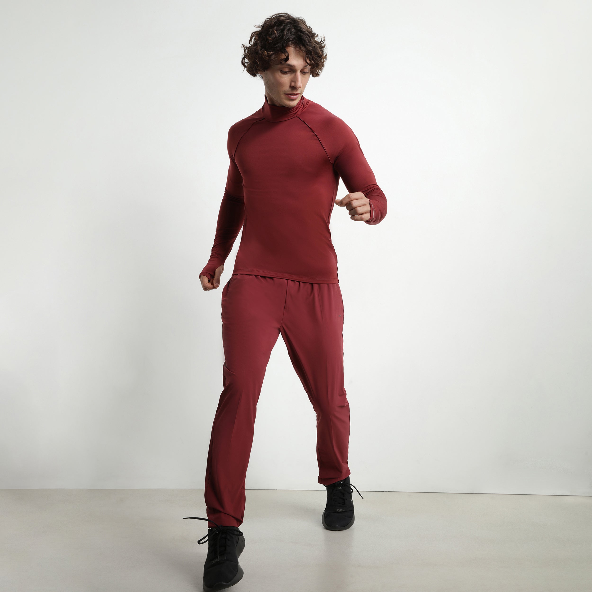 DIM Pantalón chino de punto elástico para hombre Burdeos Dim Move