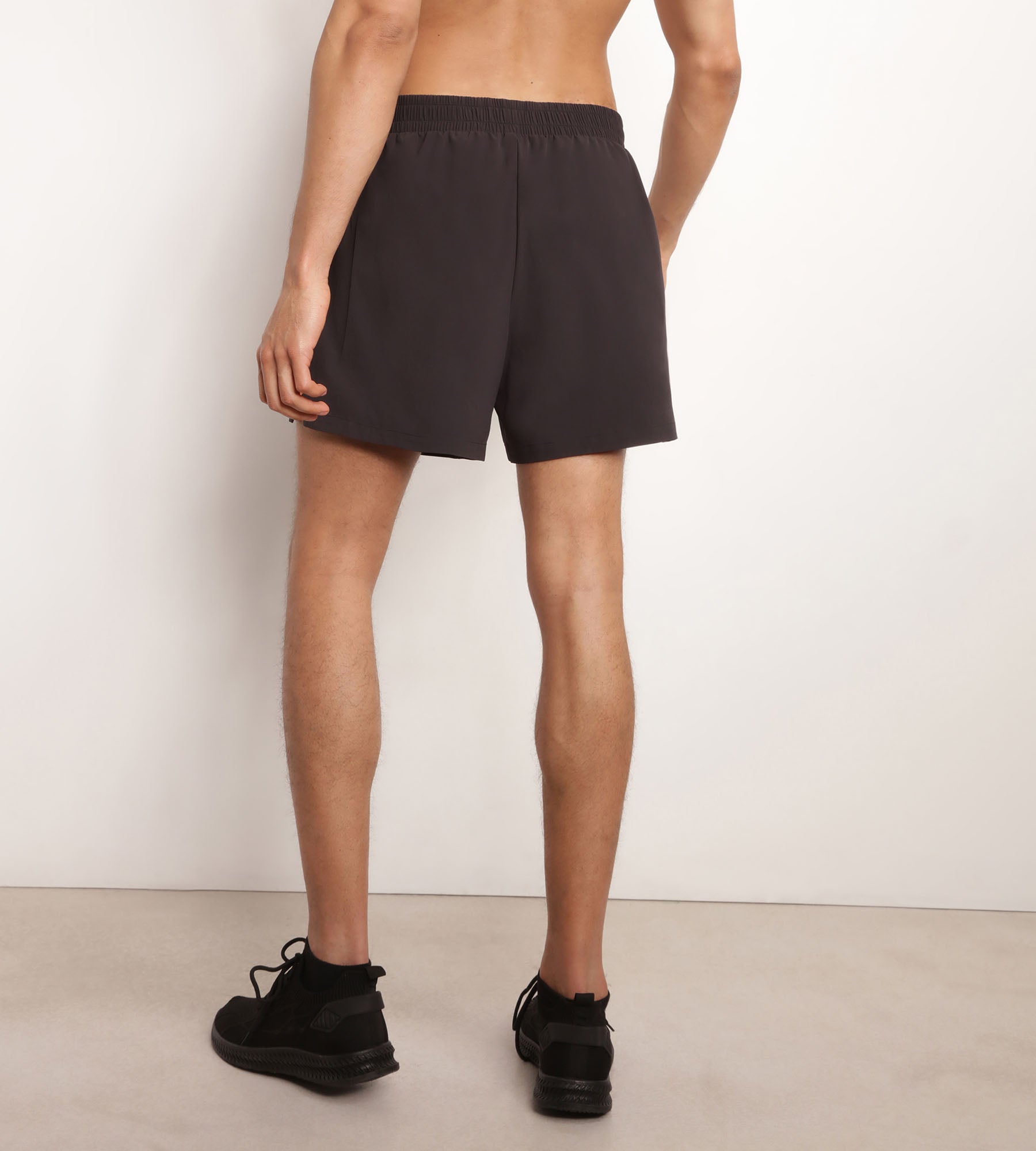 DIM Pantalón corto deportivo para hombre en tejido vaporoso negro Dim Move