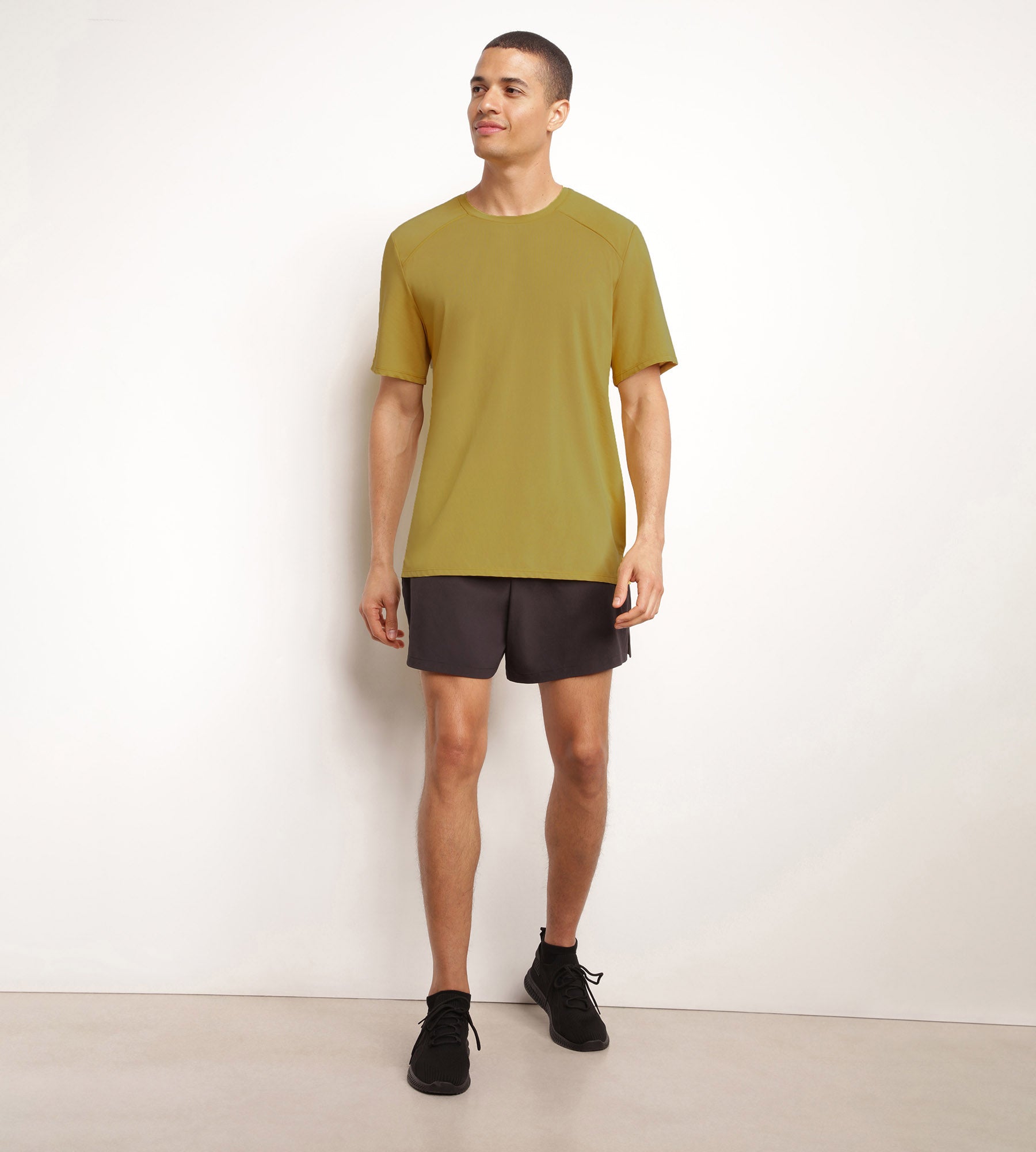 DIM Pantalón corto deportivo para hombre en tejido vaporoso negro Dim Move
