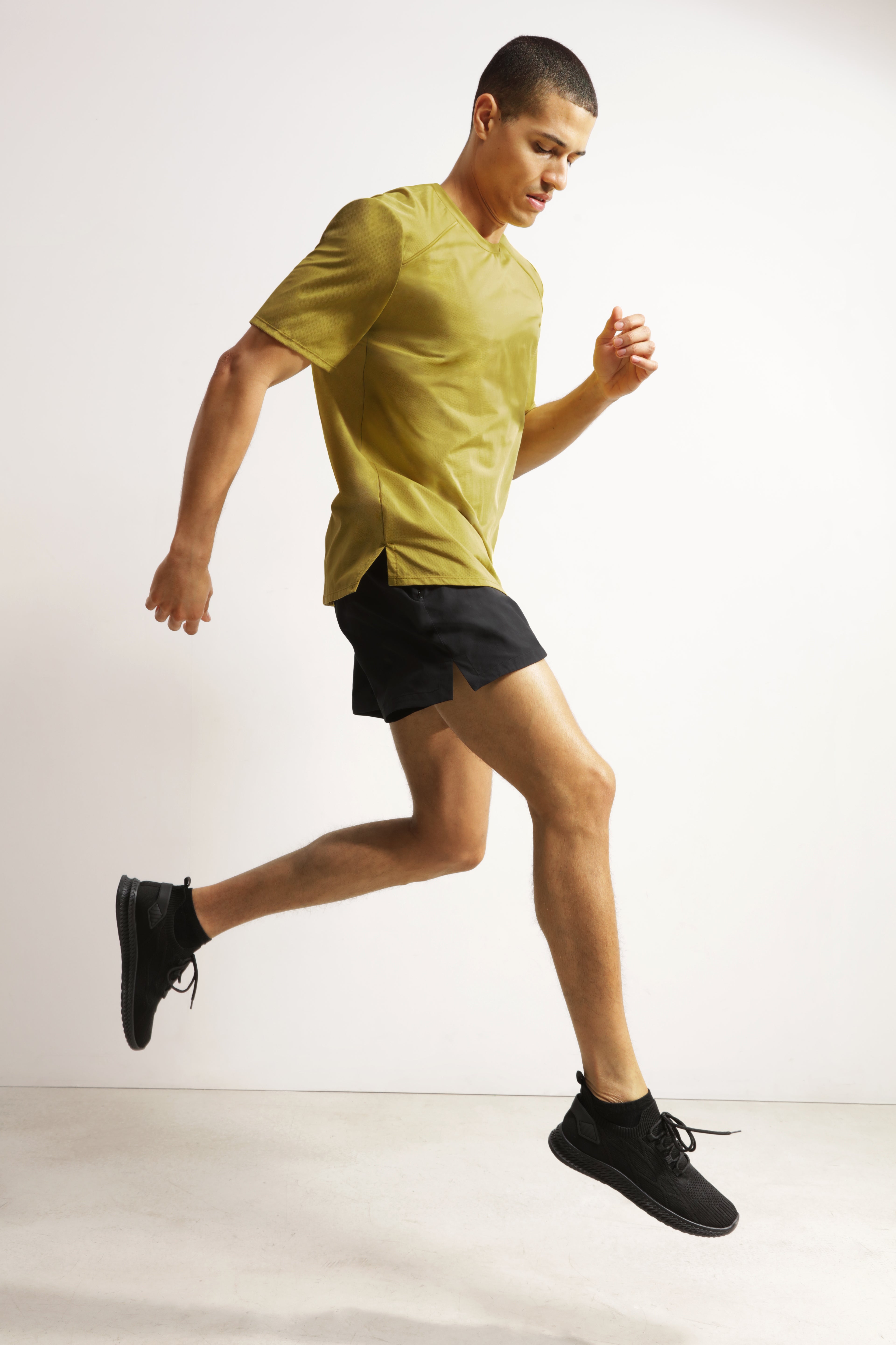 DIM Pantalón corto deportivo para hombre en tejido vaporoso negro Dim Move