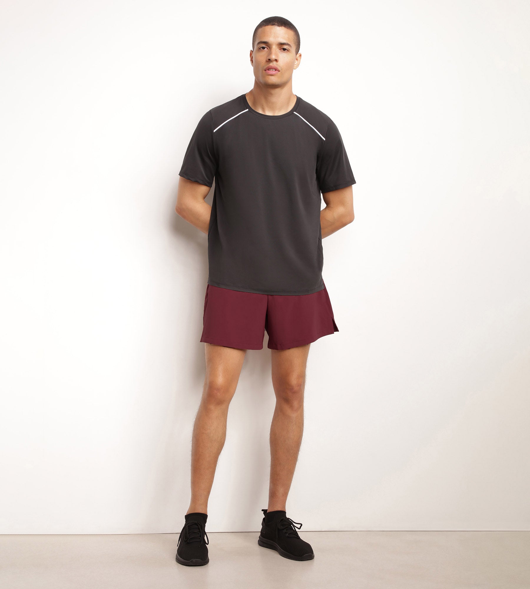 DIM Pantalón corto deportivo de hombre en tejido vaporoso burdeos Dim Move