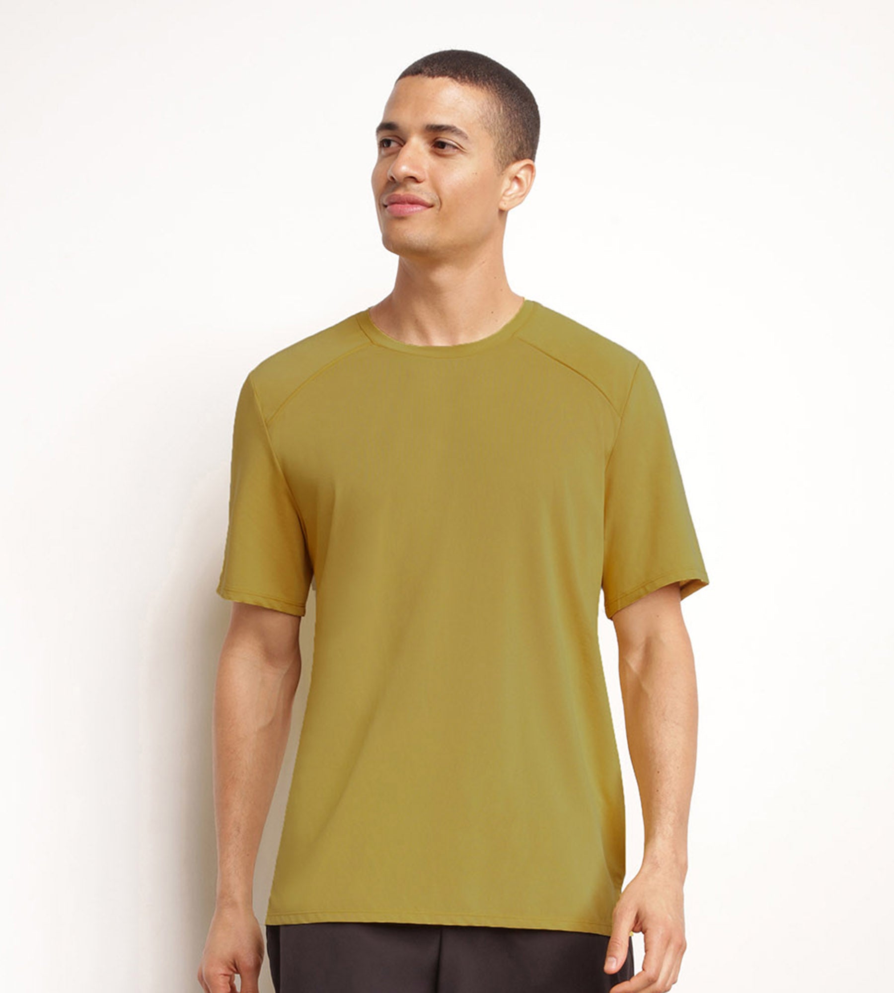 DIM Camiseta deportiva de hombre en tejido vaporoso oliva Dim Move