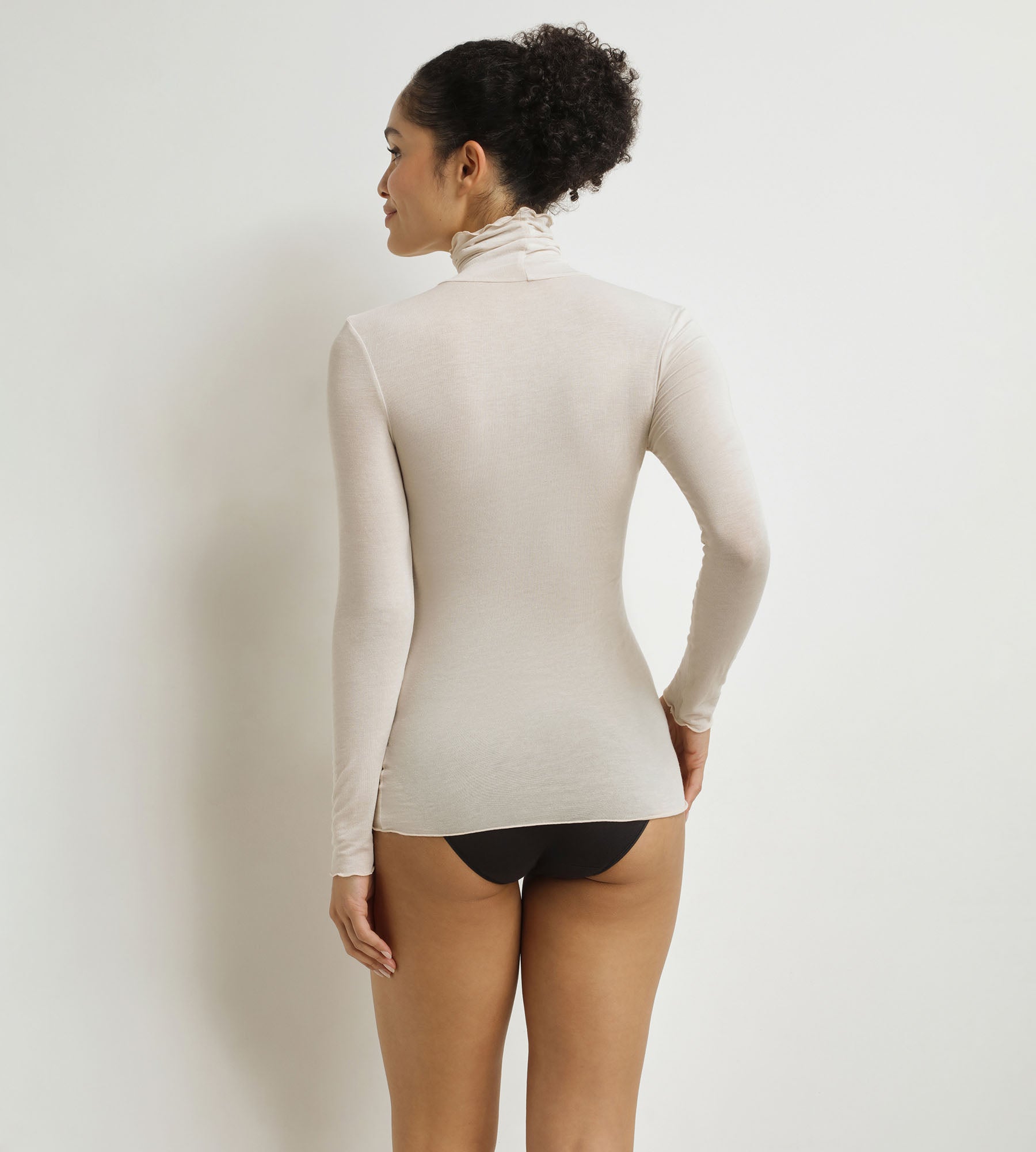 DIM Camiseta térmica de mujer de cuello alto Beige Dim x Inès de la Fressange