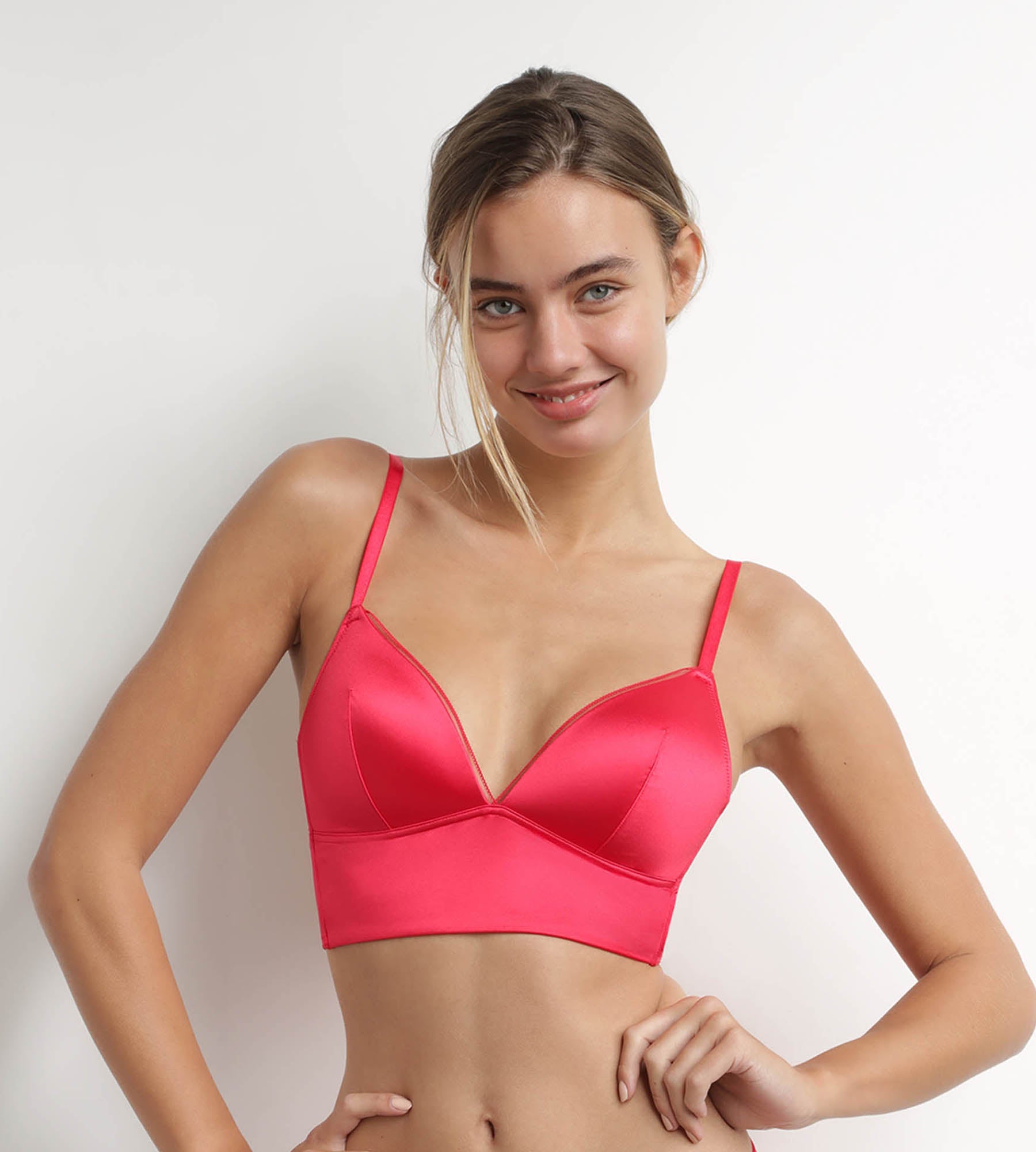 DIM Sujetador triángulo push-up de microfibra satinada roja Dim Chéri