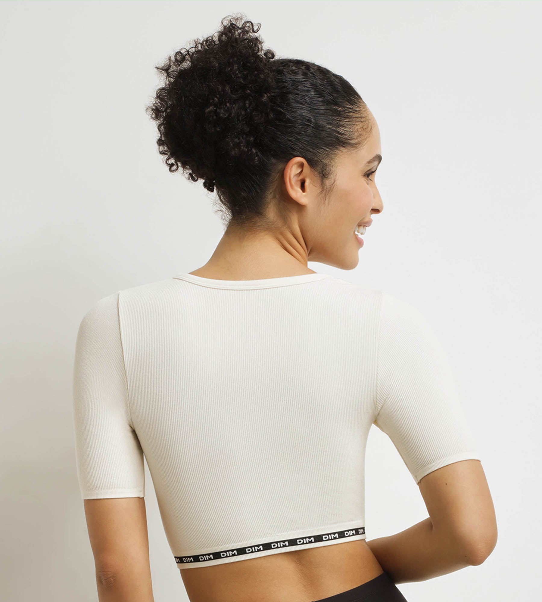 DIM Top de mujer sin costuras de microfibra acanalada Beige Dim Icons Seamless