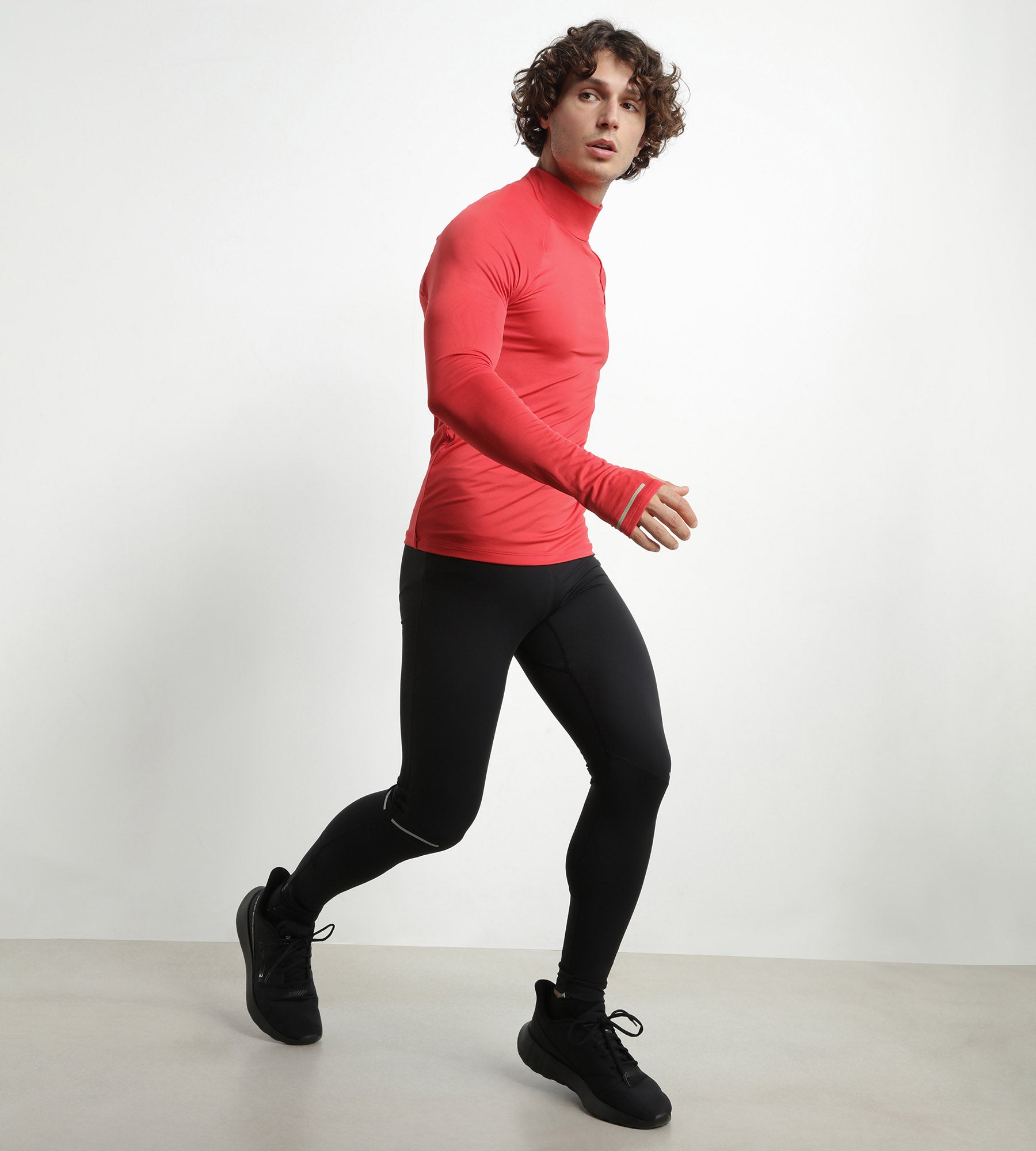 DIM Top deportivo de hombre con cuello alto en microfibra Dim Move Rojo