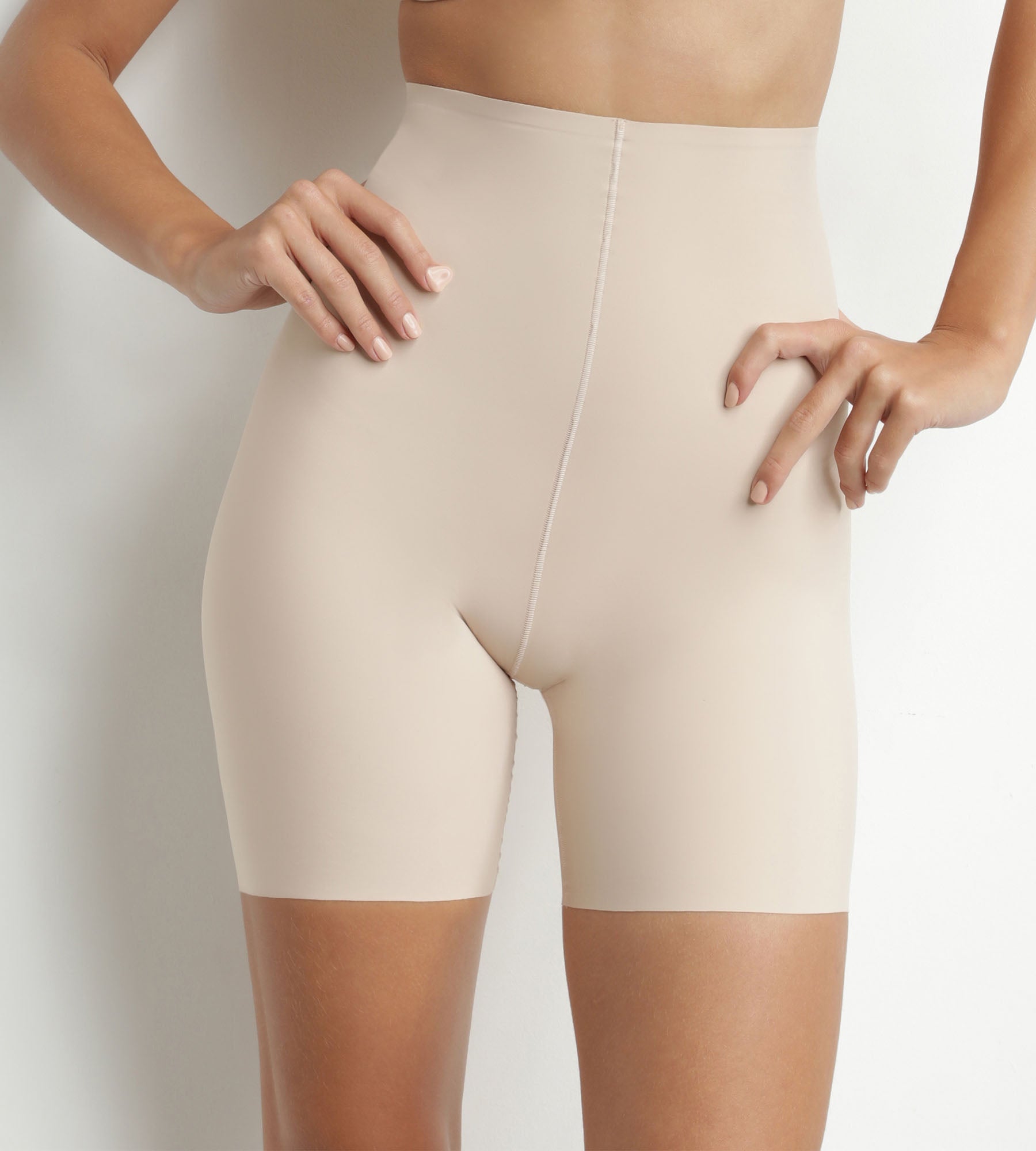 DIM Ciclista moldeador mujer microfibra sin costuras nude Dim Silhouette Invisible