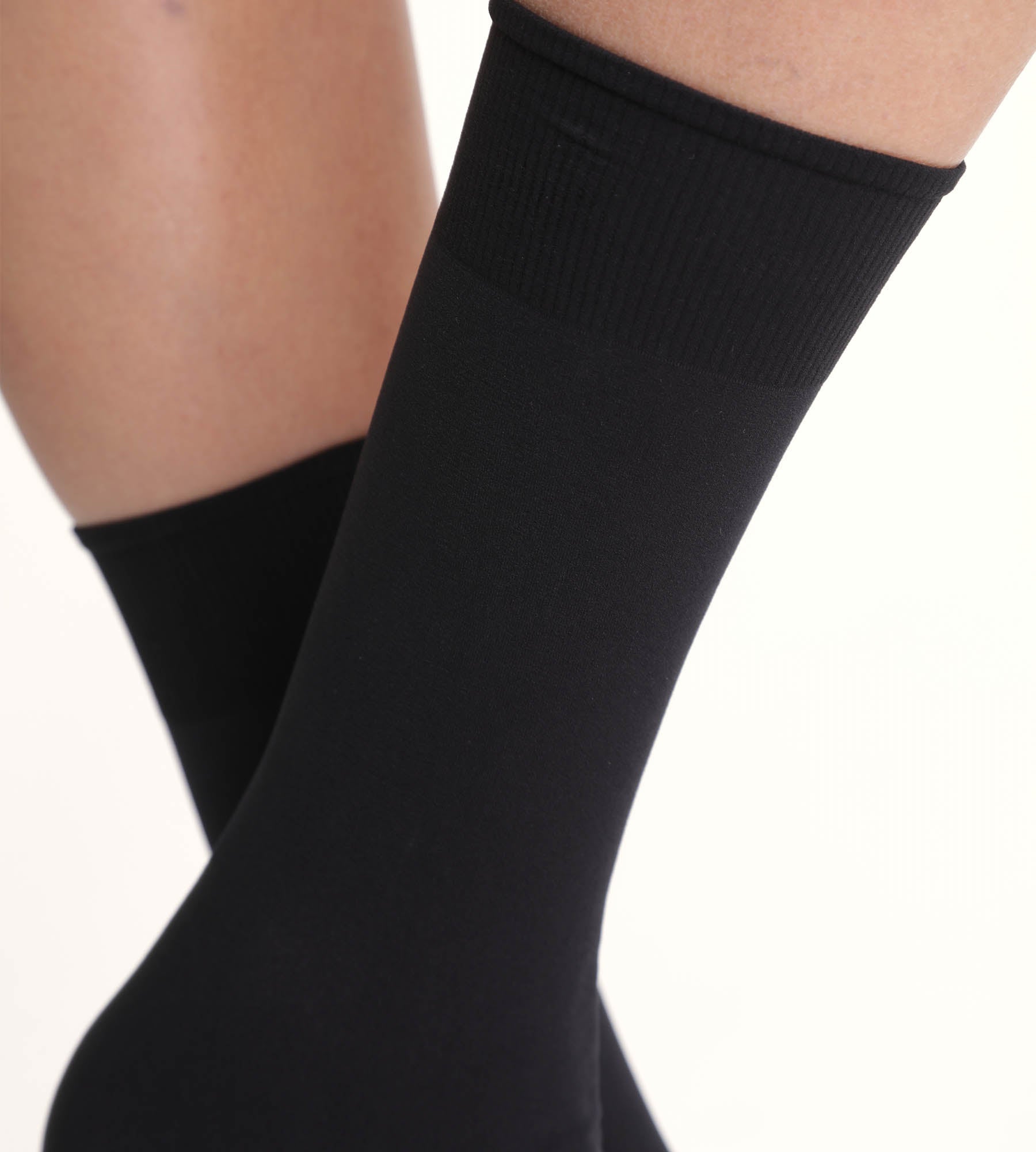 DIM Medias negras Thermo Isole para el frío 54D