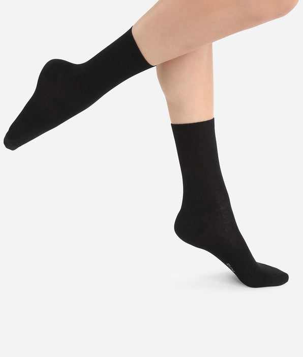 DIM Calcetines lisos negros de lana suave para mujer