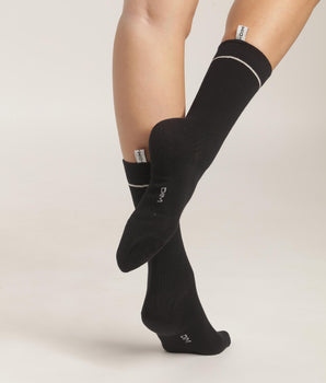 Calcetines unisex de algodón acanalado negro con línea crema Iconos Dim