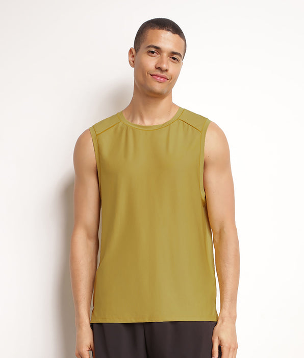 DIM Camiseta deportiva sin mangas para hombre en tejido vaporoso oliva Dim Move