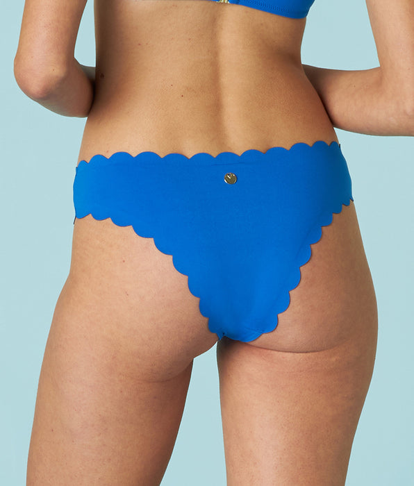 DIM Braguita brasileña Scallop en microfibra azul eléctrico