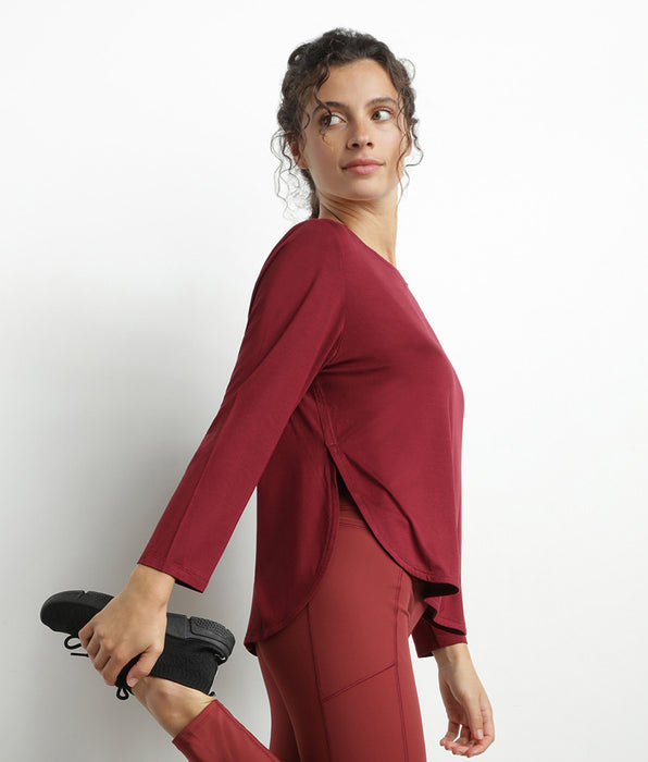 DIM Top deportivo de mujer con cuello barco en viscosa burdeos Dim Move