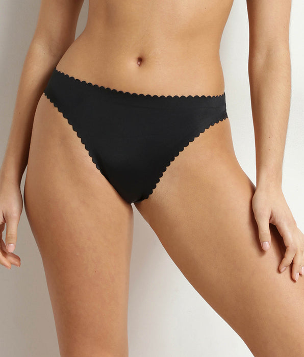 DIM Tanga negra de microfibra Dim Body Touch