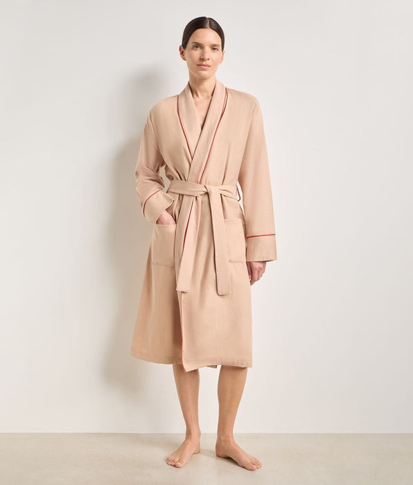 DIM Bata larga de franela seda beige DIM x Ines de la Fressange