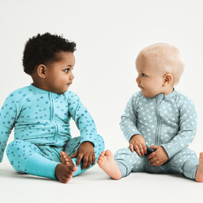 Palmadita Noreste acoplador Pijama para bebé con cremallera de algodón elástico gris estampado de  lunares blancos Dim Baby