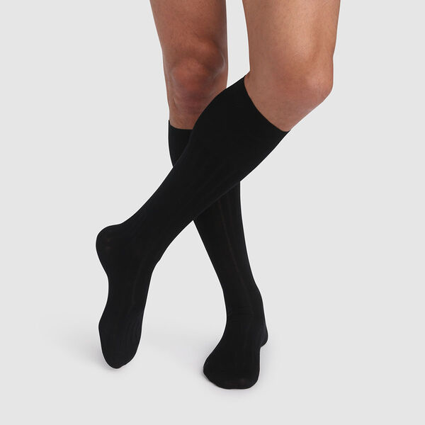 Comprar calcetines altos negros para mujer